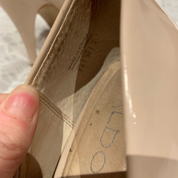 High heels Aldo brand in beige 7.5 - Picture 2 of 2